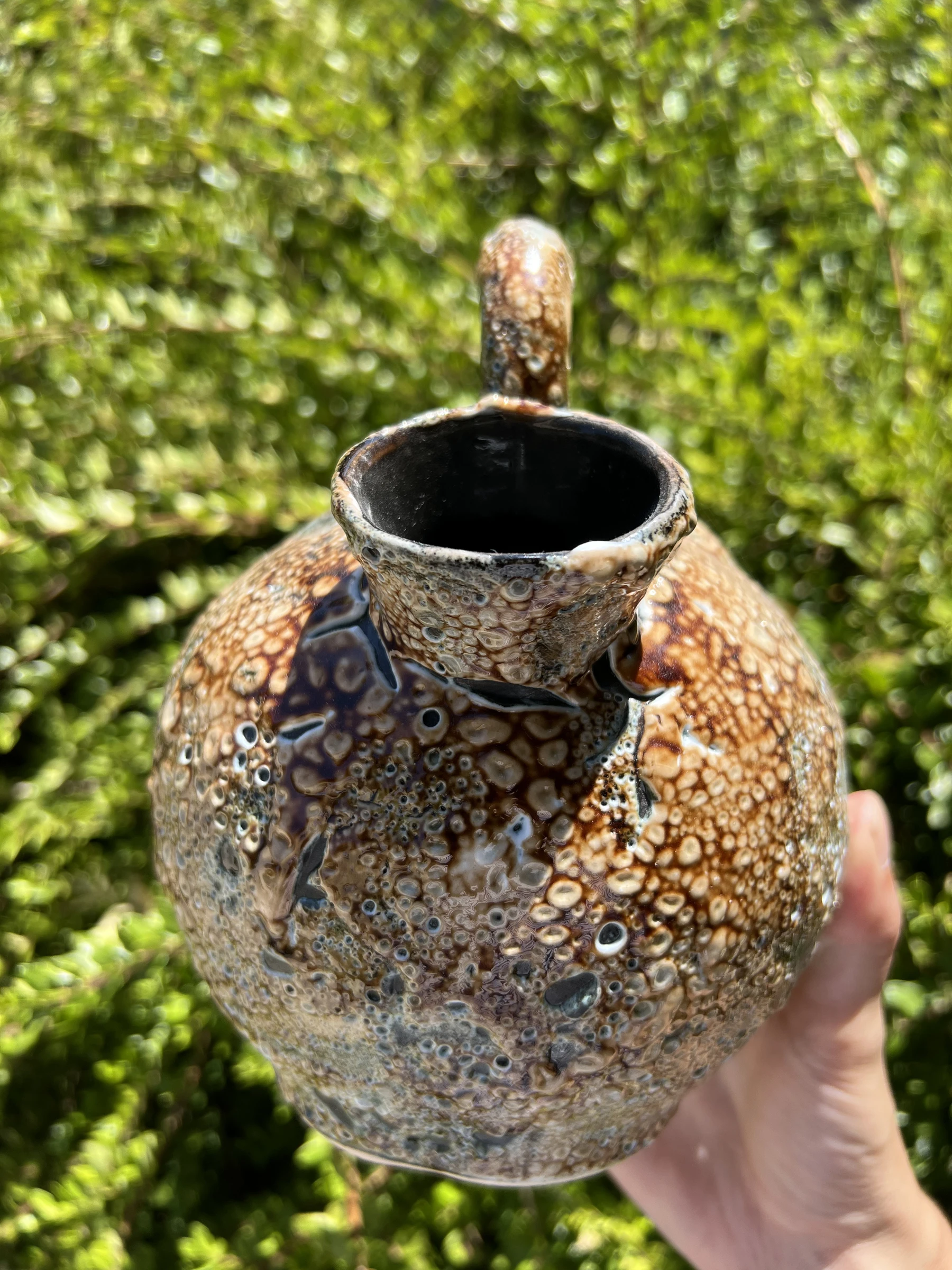 🐝 Vintage keramische Gargoulette-pitcher van steengoed met ambachtelijke decoratie 19,5 c – photo 3
